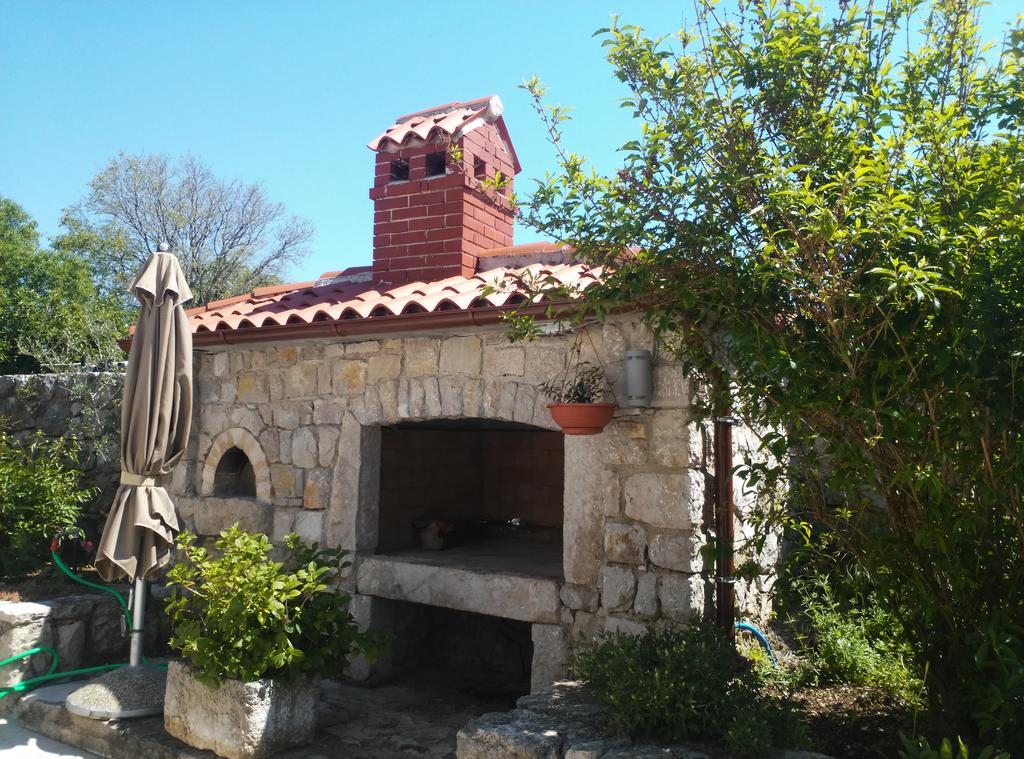 Apartments Vodaric Loznati Cres Exterior photo